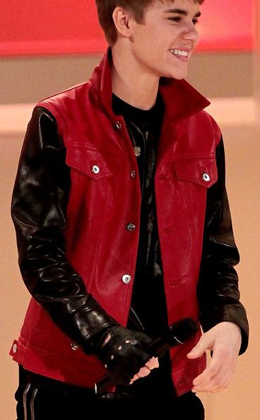 justin bieber red coat